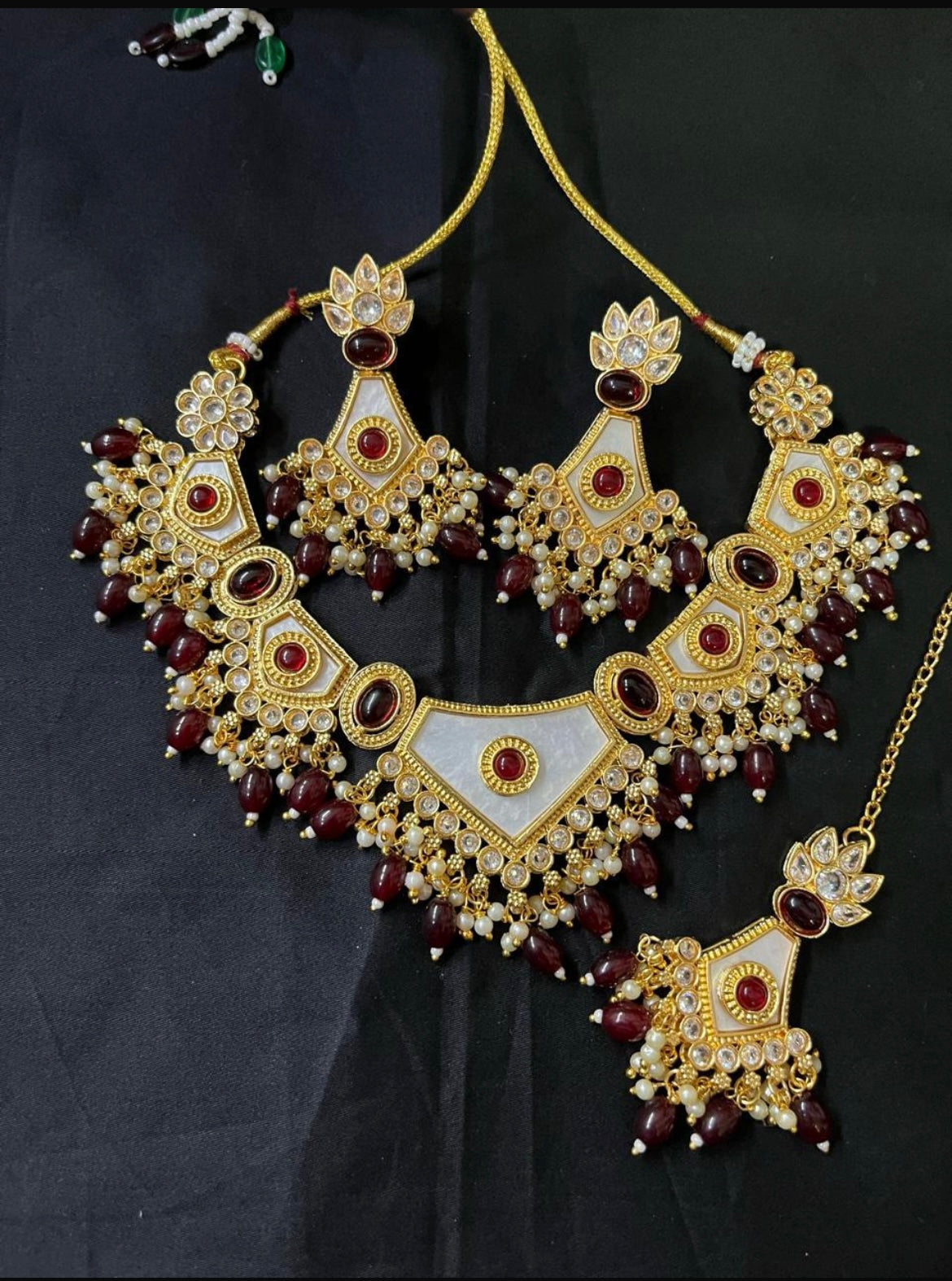 Necklace Tikka Set